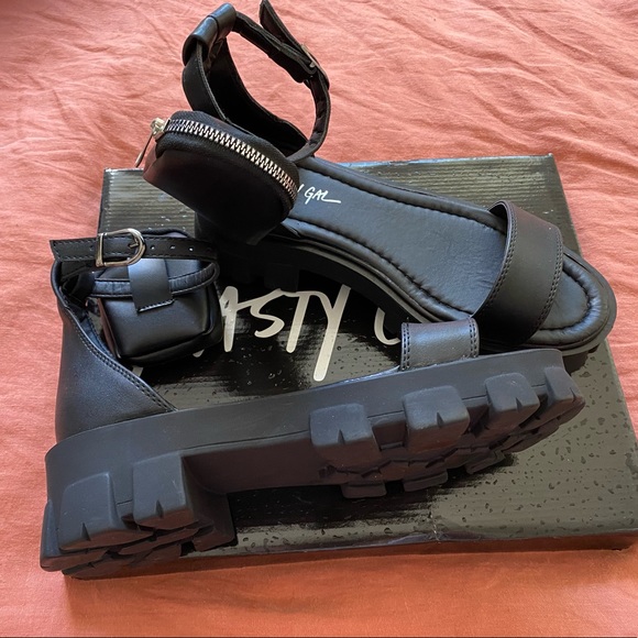 Nasty Gal Faux Leather Stash Bag Chunky Sandals - Picture 6 of 6